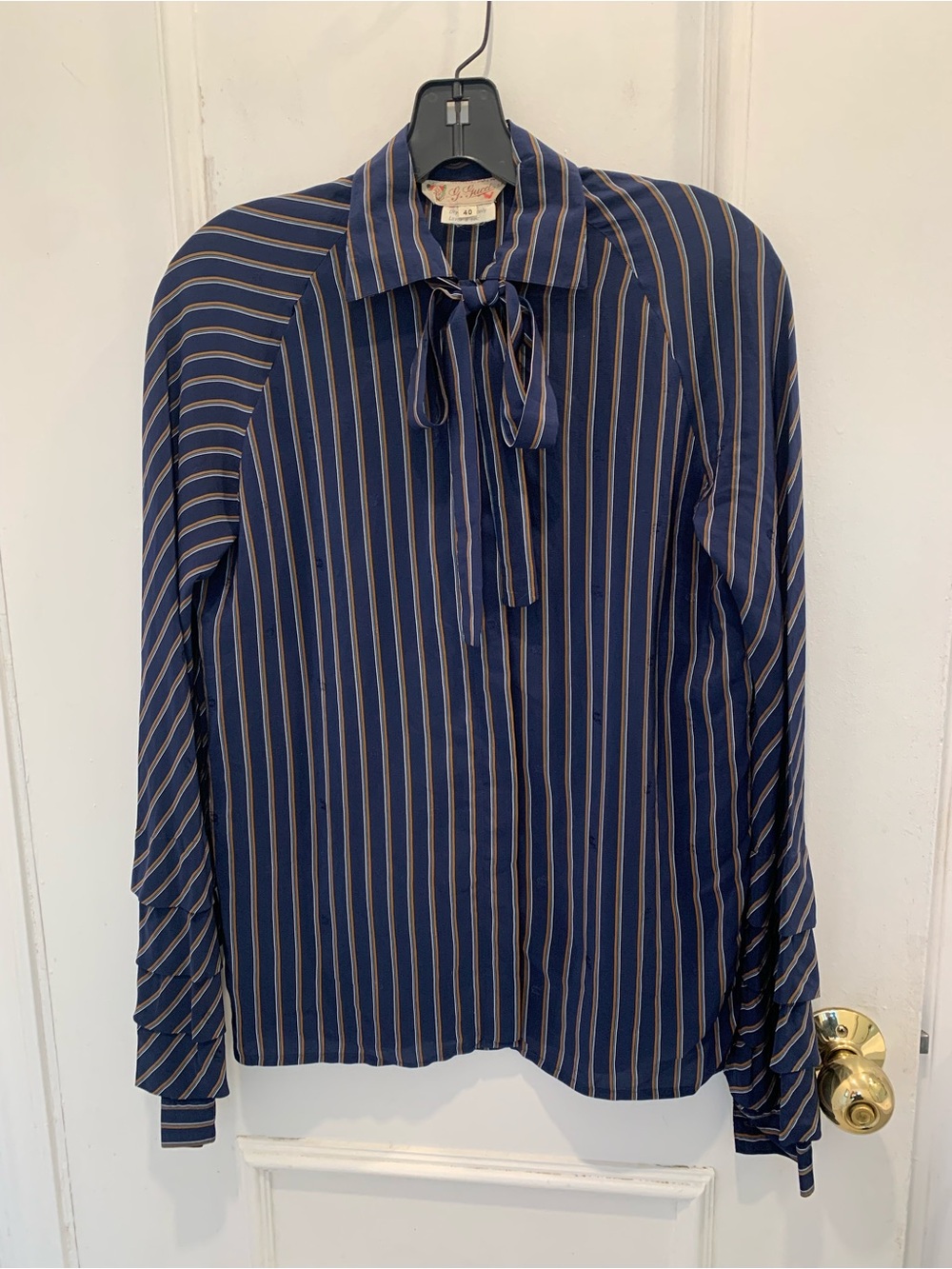 Authentic RARE Vintage Gucci Blouse. Size 40IT